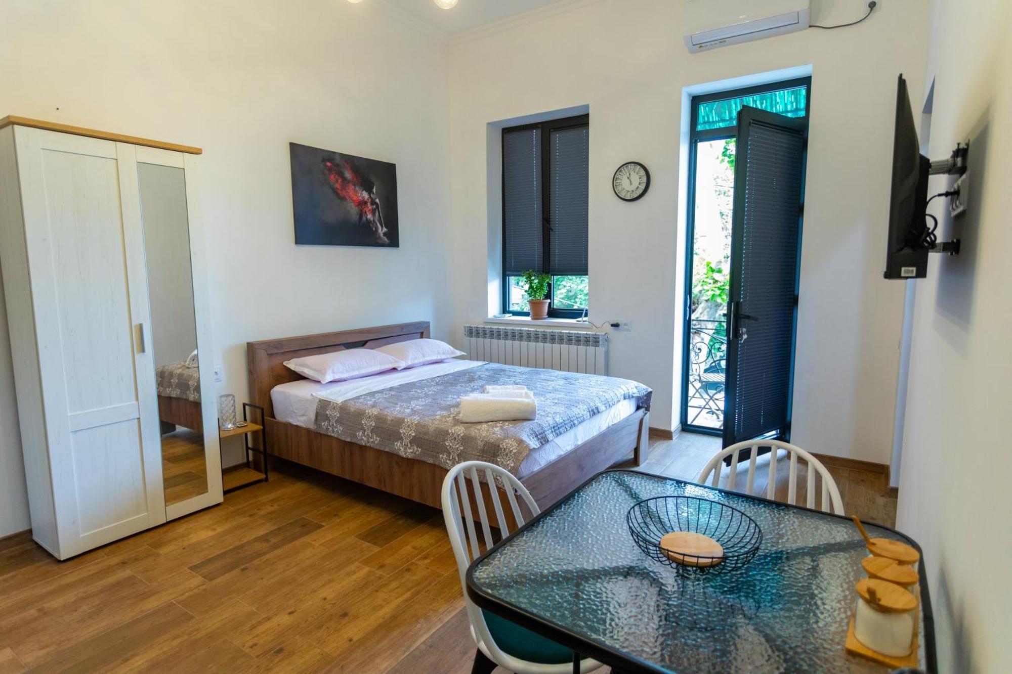 Appartement Mulberry Ბჟოლები à Koutaïssi Extérieur photo